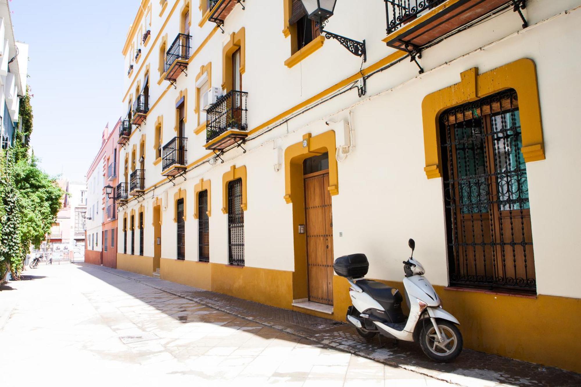 Zona Alameda De Hercules Silencioso Sevilla Exteriör bild